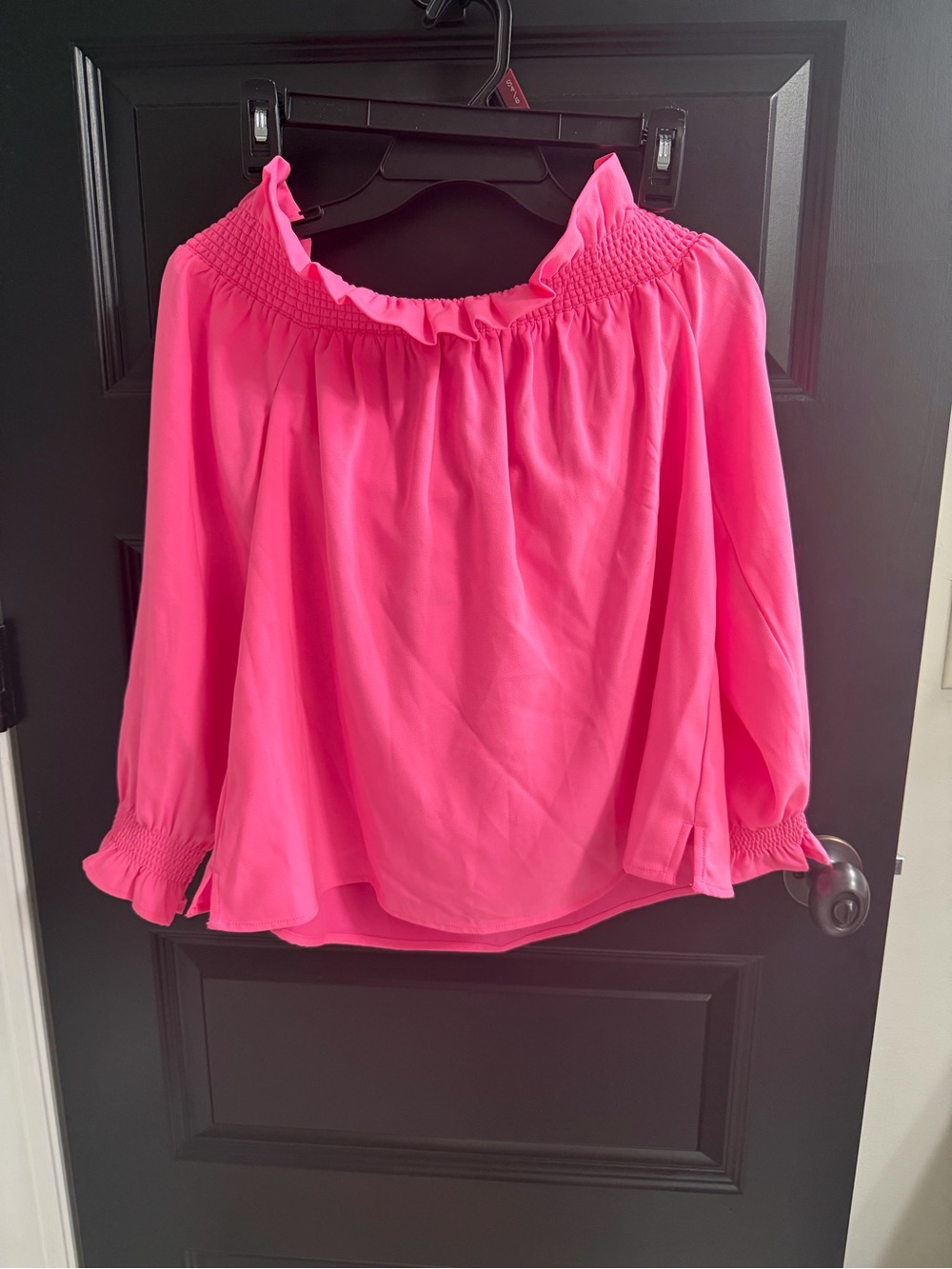 Crown & Ivy Neon Pink Off Shoulder Smocked Blouse NWT Size Small